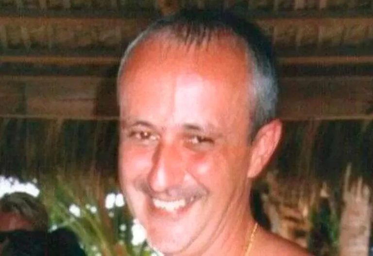 Fingió haberse suicidado y su familia se lo creyó, pero apareció diez años después en una isla de Grecia