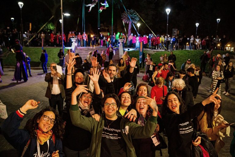 La obra pampeana “Lápices…” representa a la provincia en la Fiesta Nacional del Teatro: “Seguimos cumpliendo nuestro sueño”