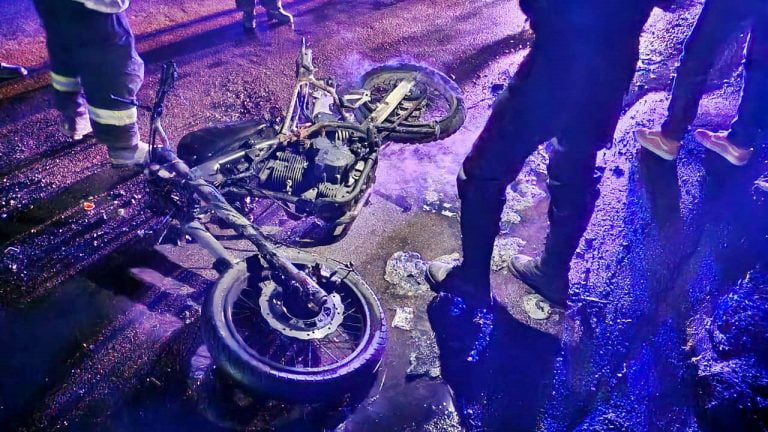 El fuego destruyó una moto en las primeras horas de la madrugada