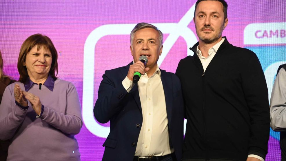 “Es un orgullo volver a ser gobernador”, declaró Alfredo Cornejo, que aventaja por 10 puntos a De Marchi en las elecciones en Mendoza