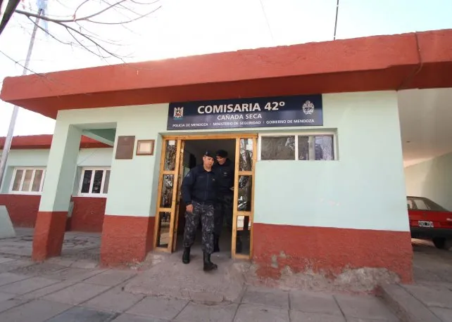 VIDEO | Detuvieron en San Rafael a un piquense y a un cordobés por estafar con cheques “truchos”