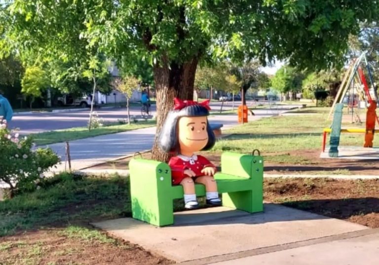 “Mafalda” tiene una nueva estatua en La Pampa