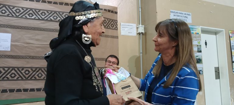 La Escuela para Adultos de General Pico fue escenario una charla-encuentro donde se debatió y reflexionó sobre el Día del Respeto a la Diversidad Cultural