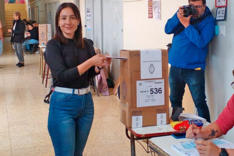 Adriana García: “La gente entendió que se juega el país y que tienen que ir a votar”