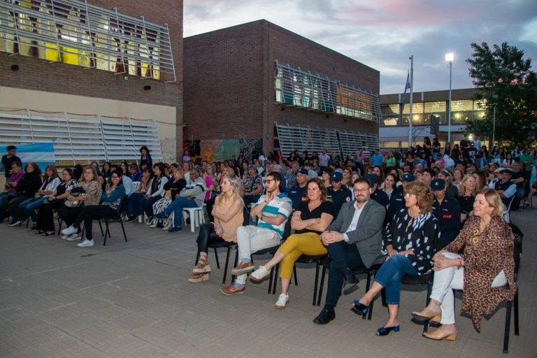 El Colegio Secundario Zampieri y Quaglini celebró este viernes su 25° Aniversario