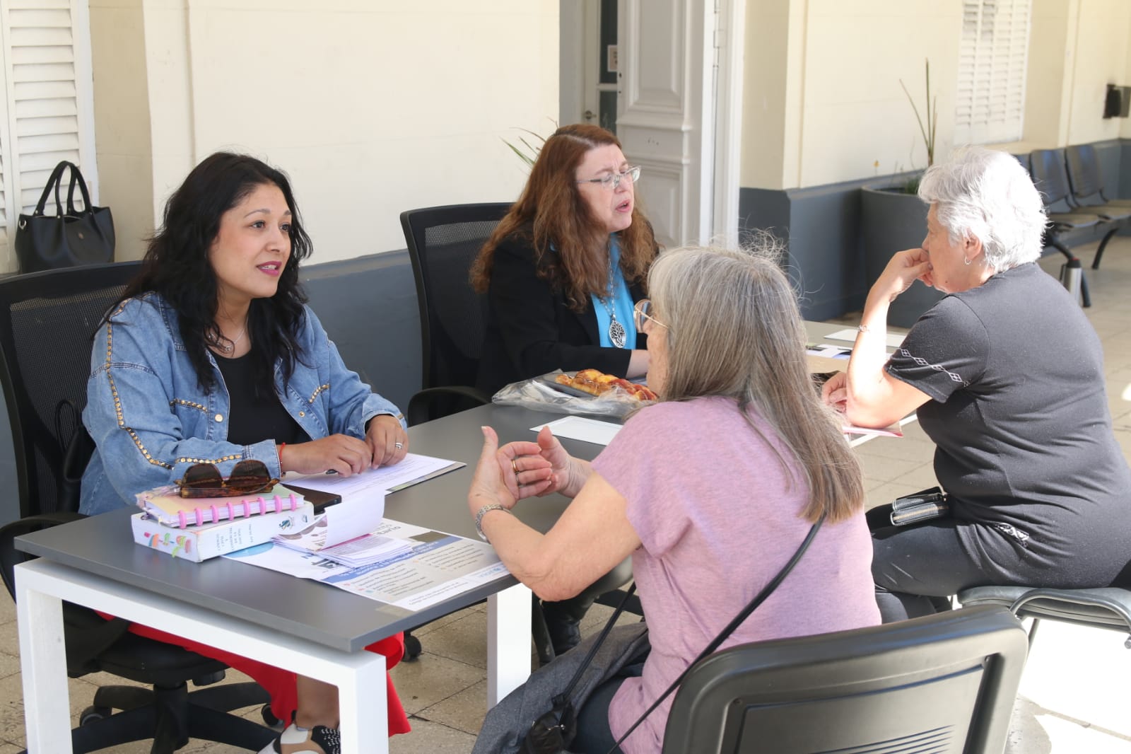 Exitosa jornada de asesoramiento gratuito de los escribanos pampeanos en General Pico