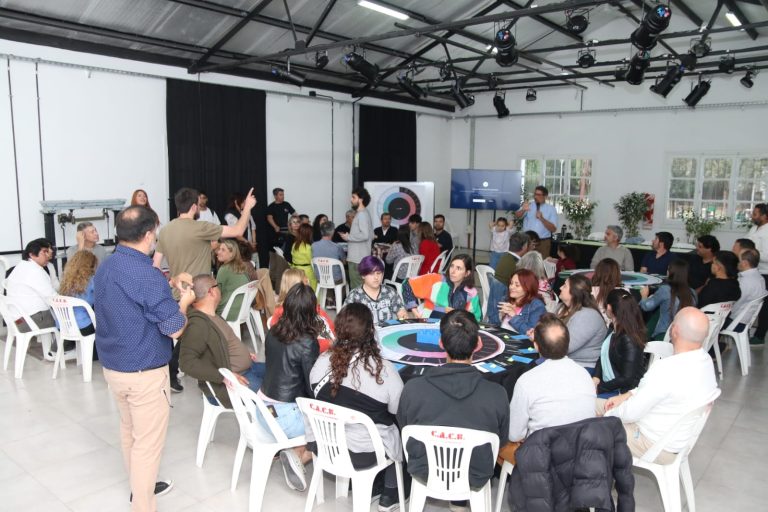 General Pico celebró 40 años de retorno democrático con un taller y diálogo ciudadano