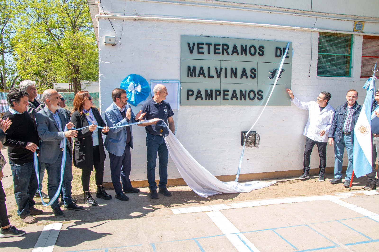Renombramiento Histórico: Escuela N° 84 en General Pico rinde tributo a los Veteranos de Malvinas Pampeanos