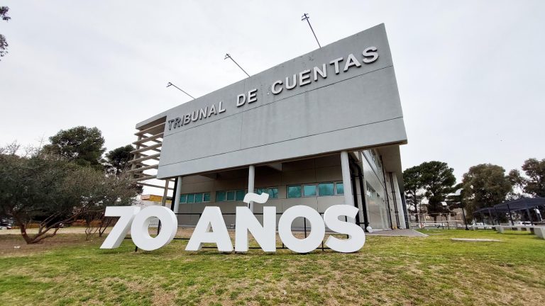 El Tribunal de Cuentas recibió nuevamente la Medalla de Plata del Premio Nacional a la Calidad