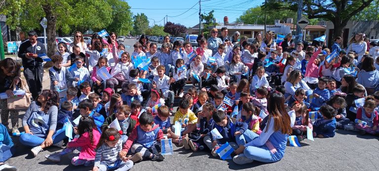 Emotivo acto de renombramiento de la escuela 84: desde hoy lleva el nombre de “Veteranos de Malvinas Pampeanos”