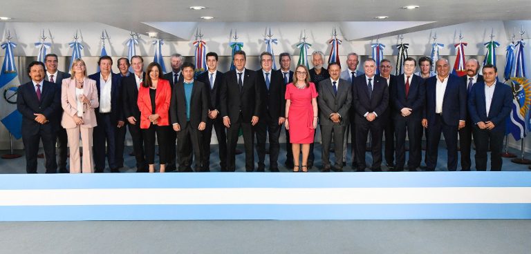 Ziliotto afirmó que “la mayoría de gobernadores, con una mirada federal, no tenemos ninguna duda que Unión por la Patria es el futuro para el país”