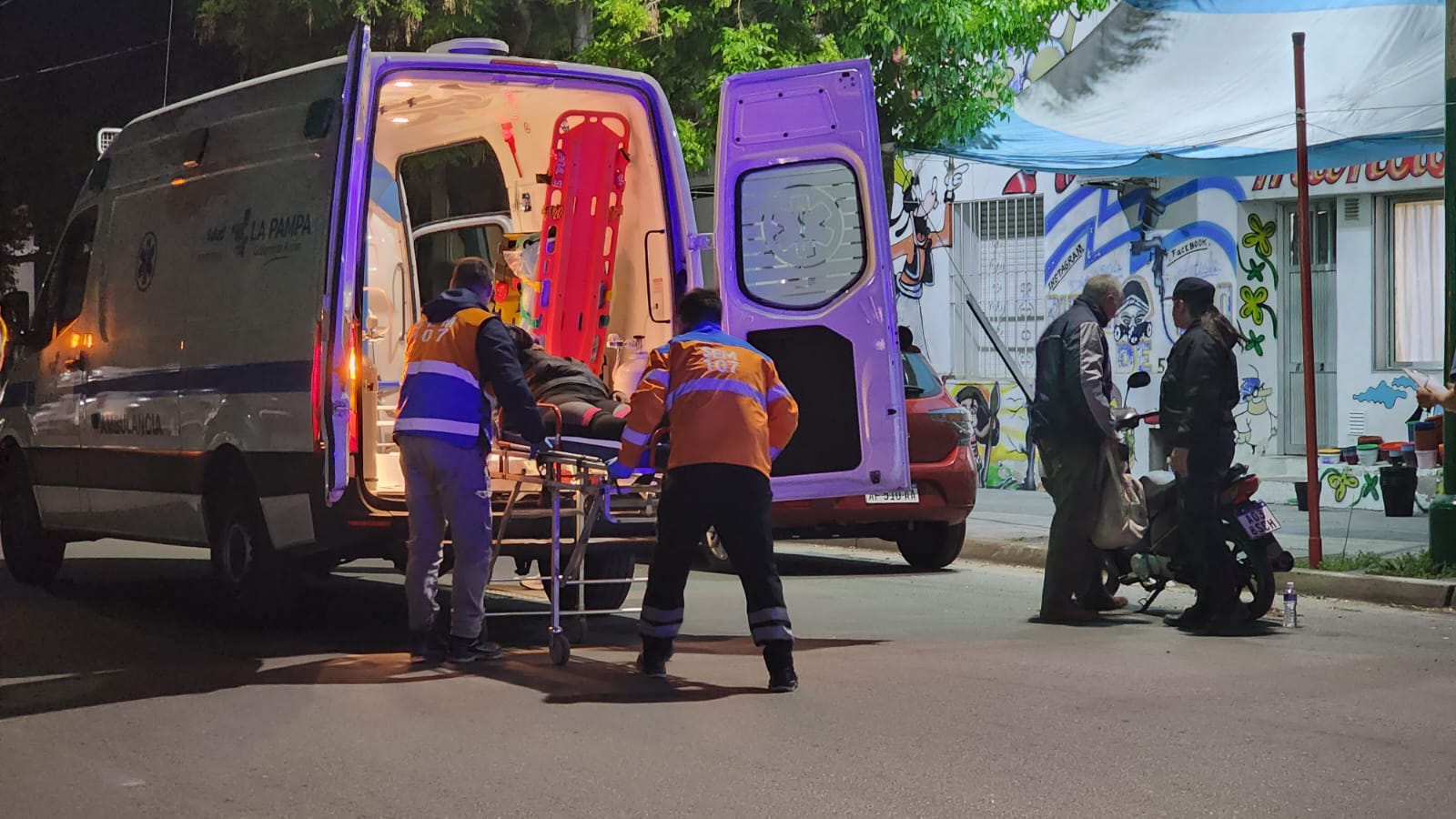 Accidente en calle 15 y 28: una mujer fue hospitalizada tras caída de ...