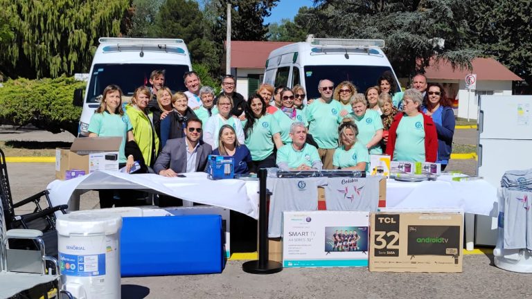 El grupo de apoyo  “Colibrí” hizo entrega de los elementos adquiridos al hospital Gobernador Centeno