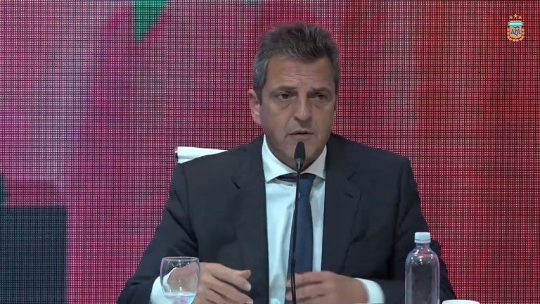 Cambios en los planes sociales: desde mañana, los beneficiarios tendrán capacitación laboral obligatoria y control de contraprestación