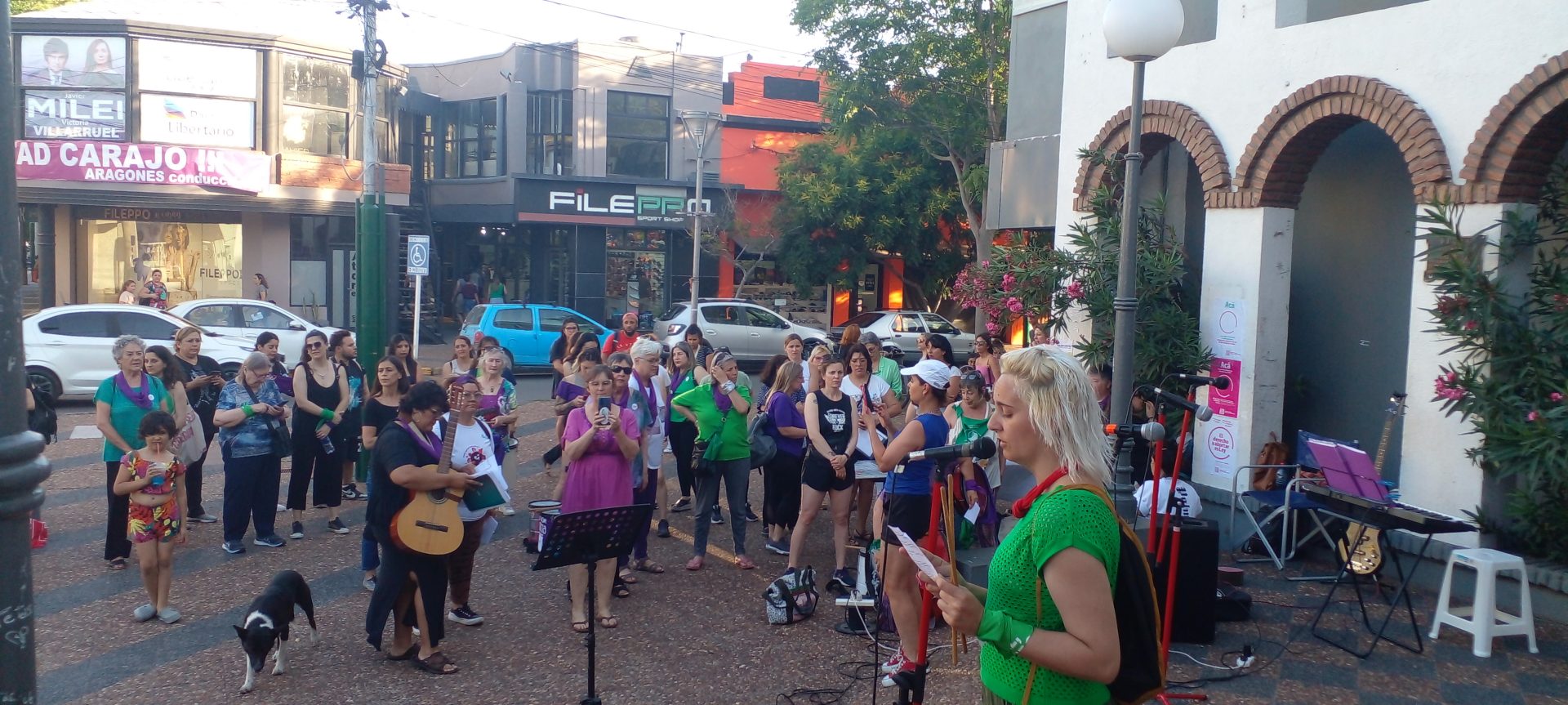 Mujeres en la Lucha por sus Derechos en General Pico: Las calles de la Plaza Seca se convirtieron en escenario de reivindicación y memoria