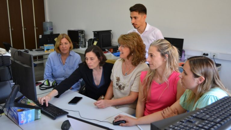 La Pampa inició la emisión de títulos secundarios y superiores en forma digital