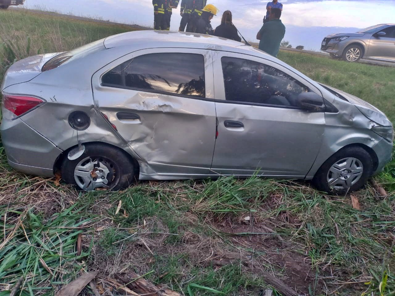 Despiste en Ruta 35 no deja heridos: una mujer sale ilesa de un accidente cerca del Colegio Agropecuario