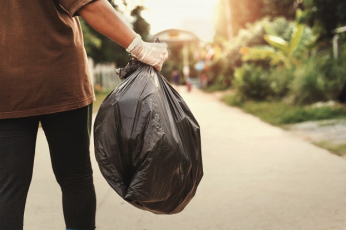 ATENCIÓN ESTAFAS: se hacen pasar por personal municipal para vender bolsas de residuos