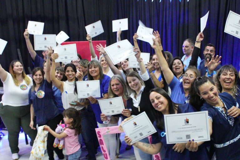 Fortaleciendo la salud comunitaria: clausura y certificación del trayecto formativo
