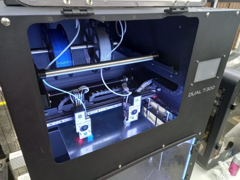 La Facultad de Ingeniería adquirió equipamiento de última generación para proyectos tecnológicos