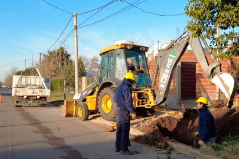 Terminó la ampliación de la red colectora de desagües cloacales en barrio Indios Ranqueles: ya pueden empezar a solicitar la conexión