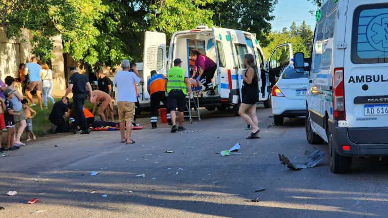 Dieron el alta médica al efectivo policial y los dos jóvenes accidentados en la tarde del viernes