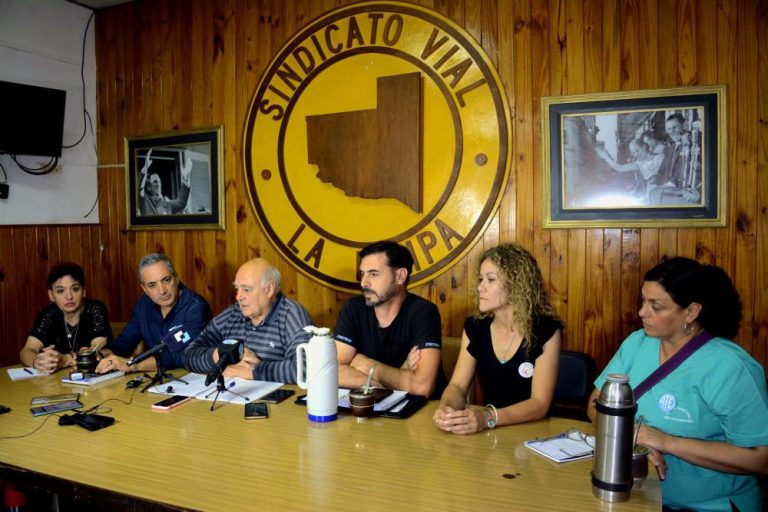 La Intersindical ratificó este martes el cese de actividades y la movilización de este miércoles