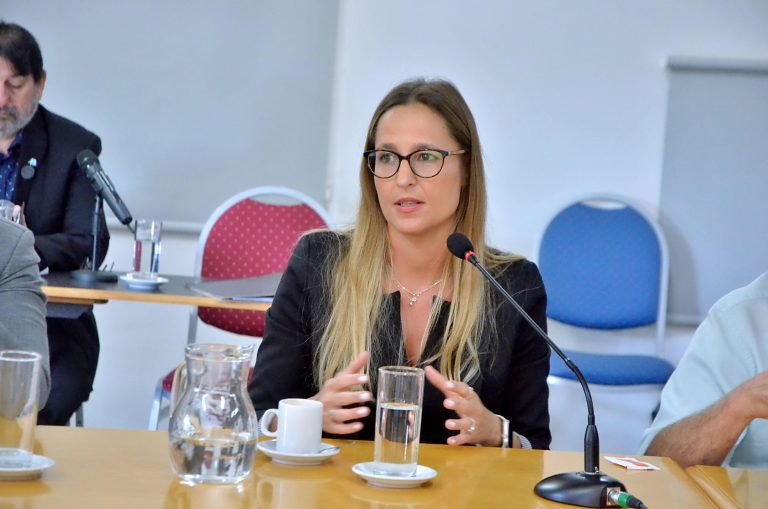 Debate legislativo en torno a la reasignación de fondos y nombramientos clave