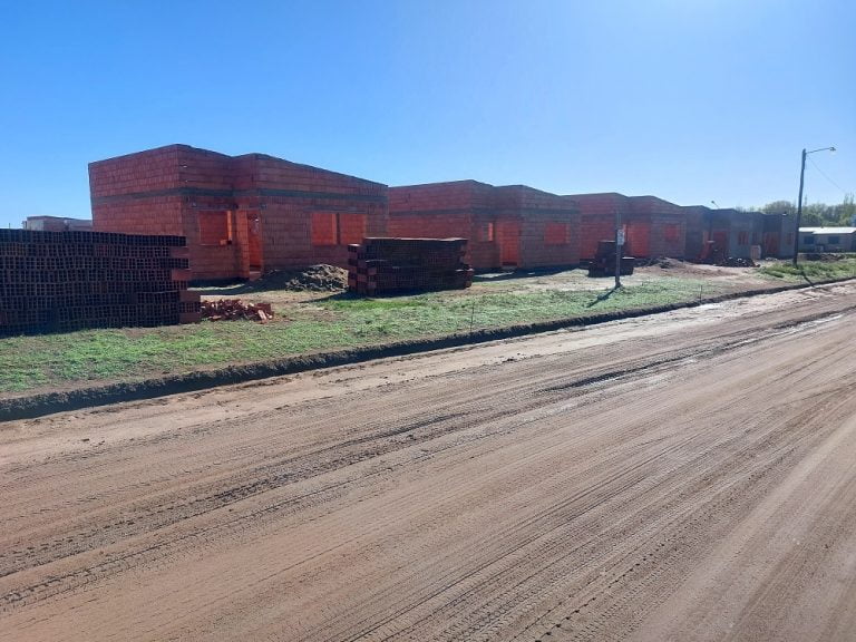 “Plan Mi Casa III”: Miguel Riglos continúa con la construcción de 35 nuevas viviendas