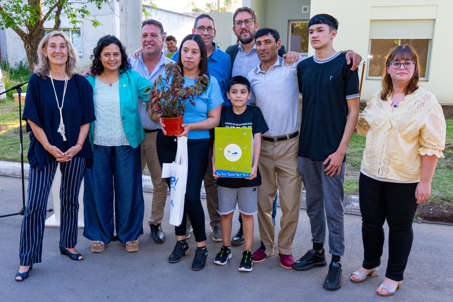 Cinco familias de Speluzzi recibieron sus viviendas por el Plan Provincial “Mi Casa 1”