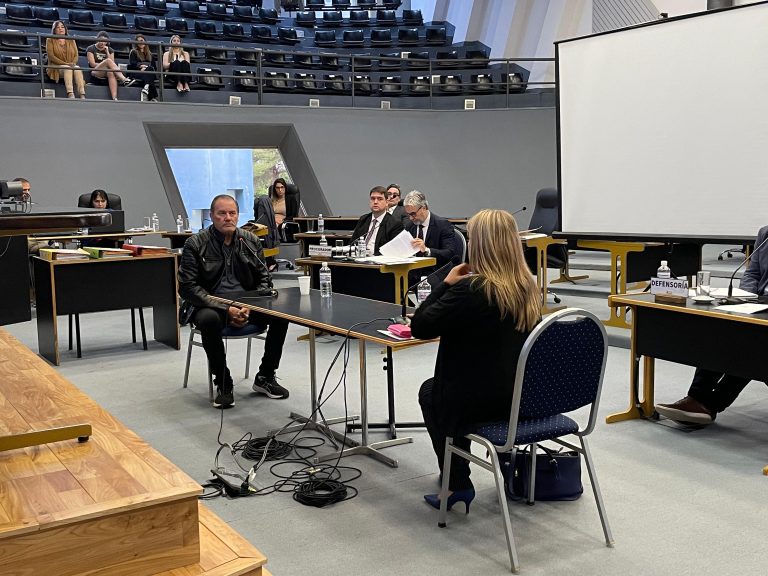 Confrontación clave en el juicio por el caso de Lucio: Acusaciones cruzadas entre abuelo y abogada en un tenso careo