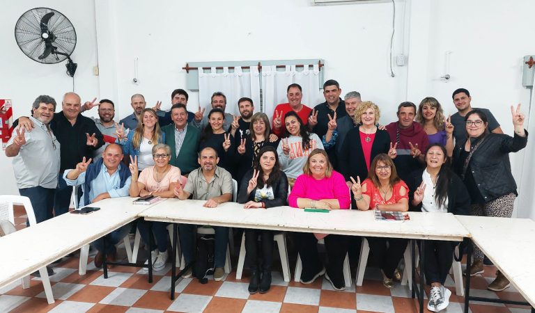 Concejales del PJ de la zona norte de La Pampa brindaron apoyo públicamente al gobernador Ziliotto frente al mega DNU de Milei