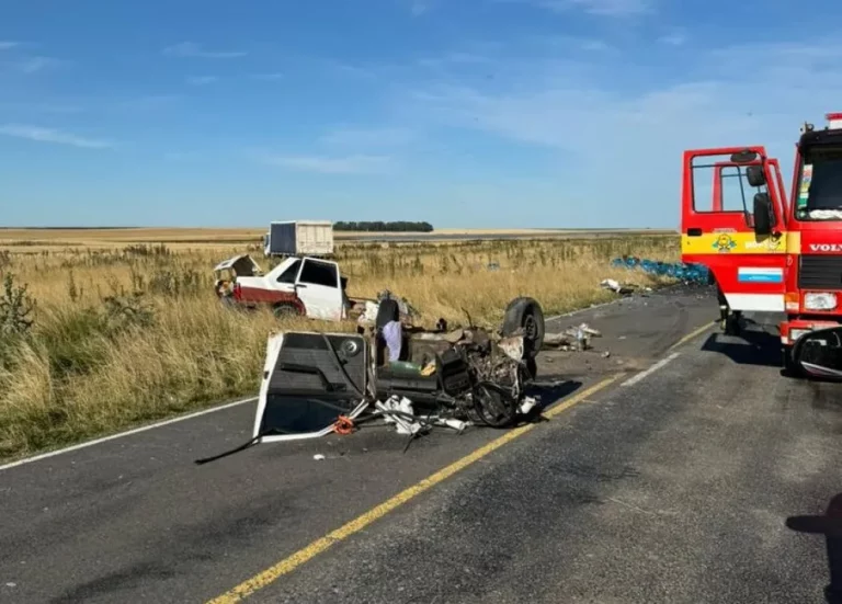 Dos santarroseños fallecieron en un terrible accidente en la Ruta 85