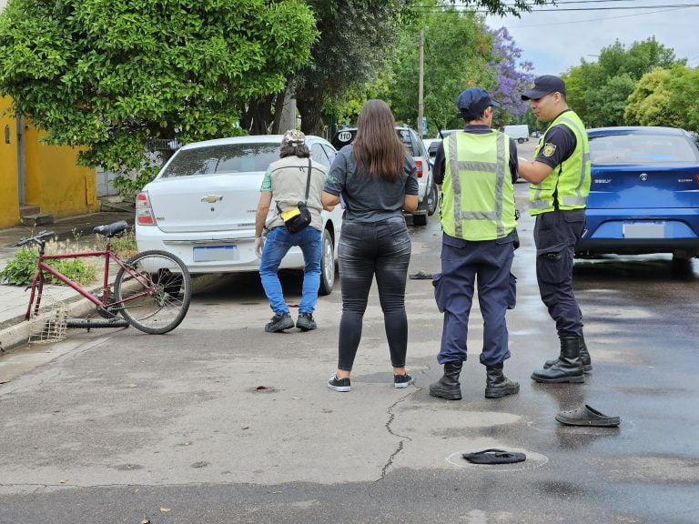 Accidente en calle 14 dejó a un ciclista de 76 años hospitalizado