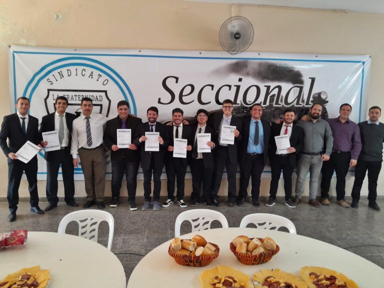 Nuevos conductores de locomotoras: La Fraternidad seccional General Pico celebra la capacitación de sus miembros