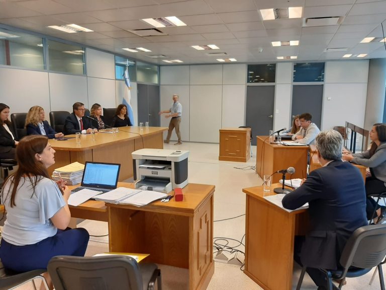 Se posterga un día el inicio del jury a la jueza Pérez Ballester y la asesora Catán