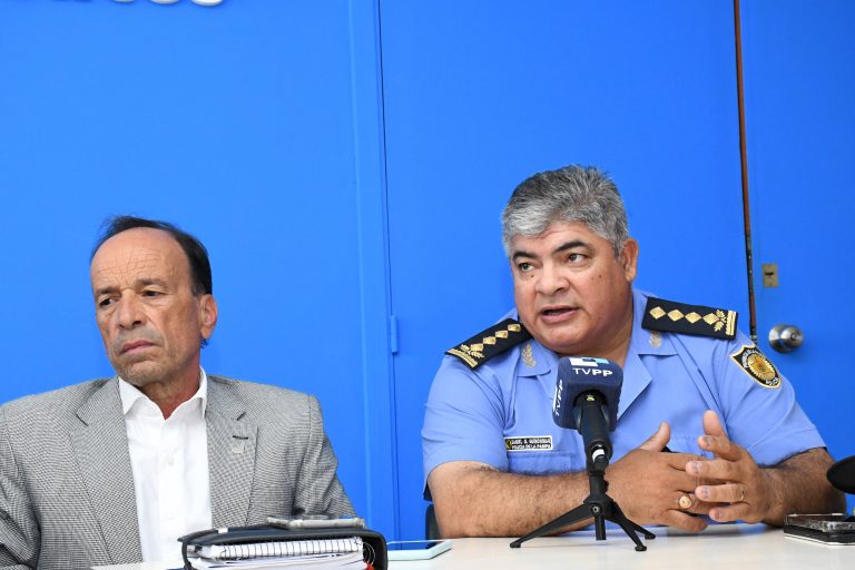 El Ministro de Seguridad confirmó la continuidad del Jefe de la Policía de La Pampa, Daniel Guinchinau