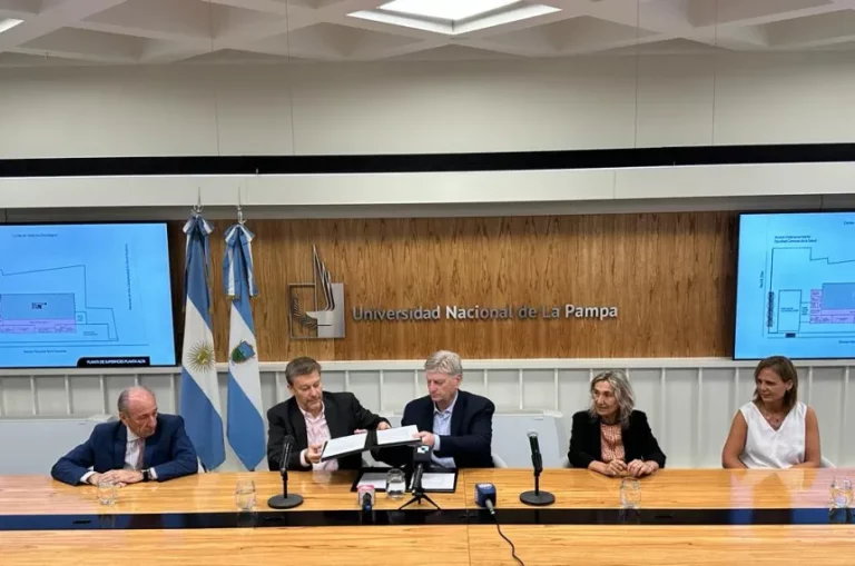 Ziliotto impulsa la formación de médicos en La Pampa: cede edificio a UNLPam para nueva facultad de Ciencias de la Salud