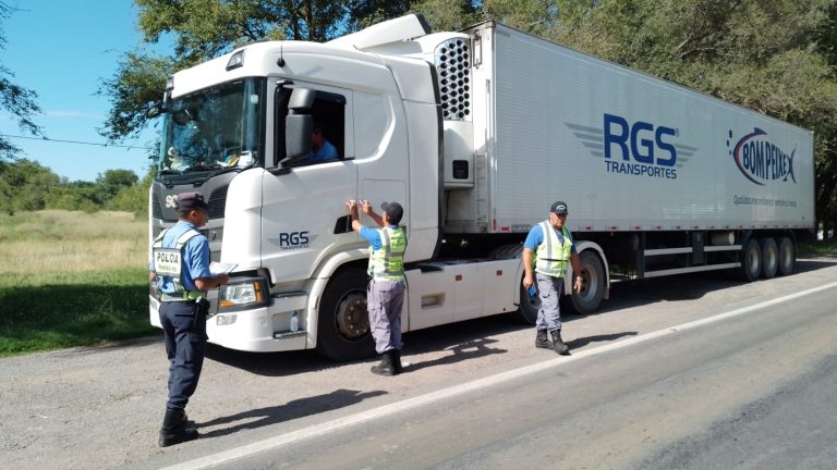 Alcoholemia positiva en Puesto Caminero Catriló: conductor profesional brasileño registra 1.10 G/L