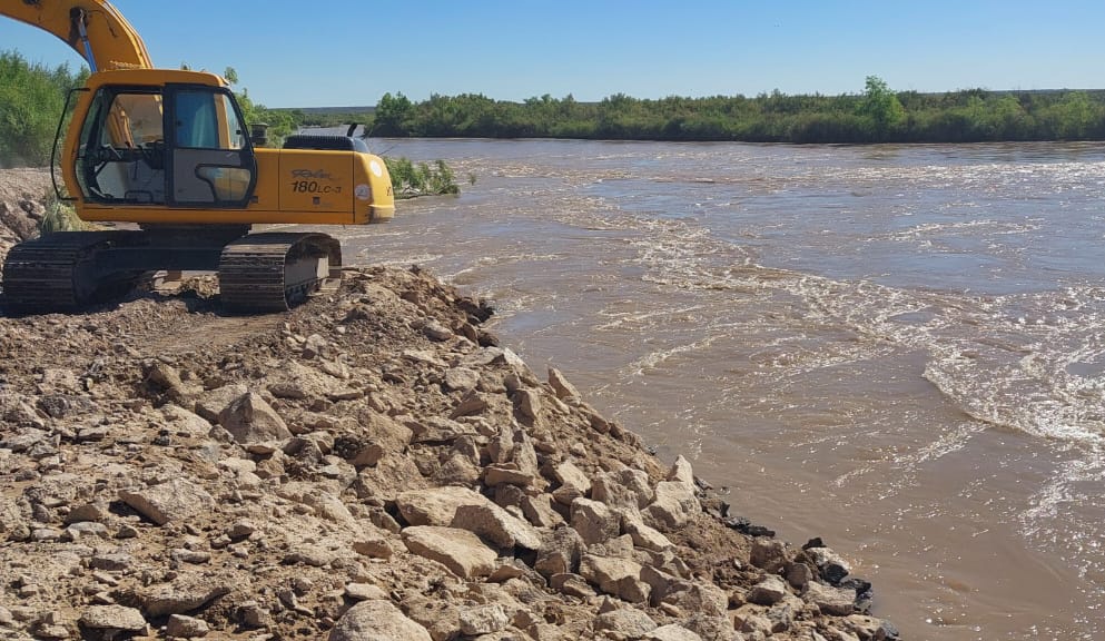 Confirman que está controlada la situación originada por la crecida del Colorado