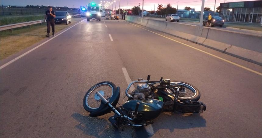 Murió un joven motociclista en un siniestro vial en la Circunvalación de Santa Rosa