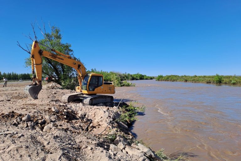 Monitoreo y control de pozos hidrocarburíferos ante la crecida del Río Colorado