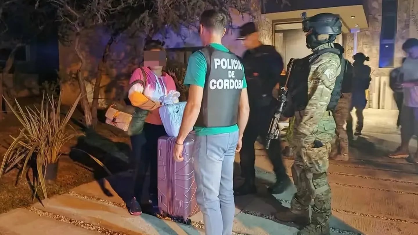Detuvieron en un country de Córdoba a la esposa y tres hijos del narco ecuatoriano Fito Macías