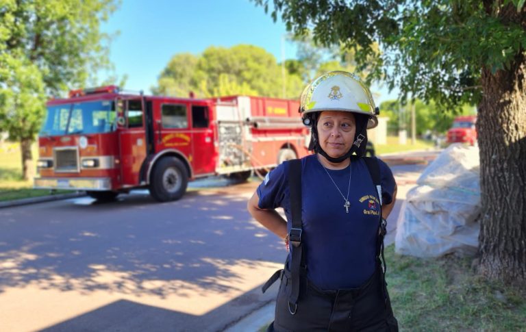 Incendio en Barrio Ranqueles: fueron dos las viviendas afectadas y tres mascotas fallecieron