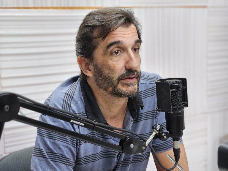 El sociólogo Juan Galletti analiza el uso de la Inteligencia Artificial en el ámbito educativo