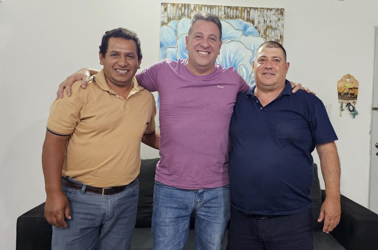 “Cambiemos” de rumbo en La Humada: el intendente se pasa al peronismo en busca de unidad