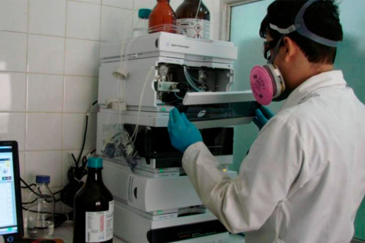 El laboratorio de la APA intensifica el monitoreo de calidad del agua en La Pampa