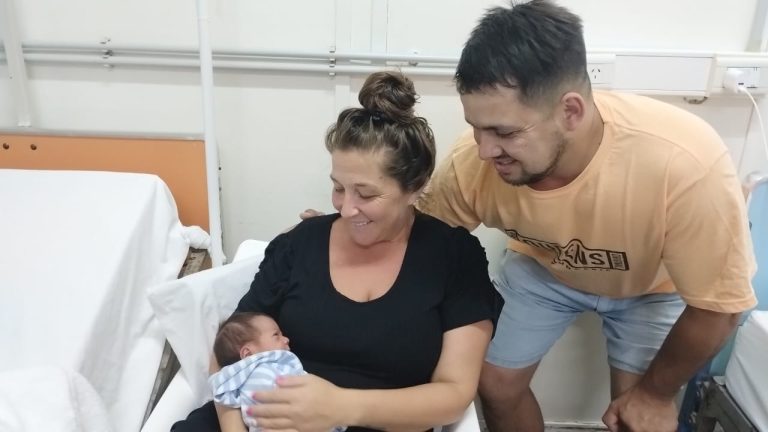 Bienvenido Juan: El último bebé del 2023 en el Hospital Gobernador Centeno