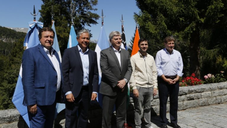 “El federalismo no se negocia”, reafirmó Ziliotto tras la denuncia de los  gobernadores patagónicos a Javier Milei por la retención de $13.500 millones a Chubut