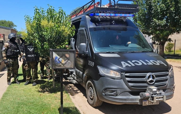 Grave hecho en barrio Rucci: rápido accionar policial logra detener a dos personas